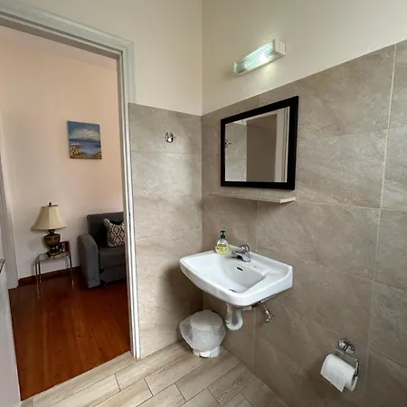 Agathis Apartment *